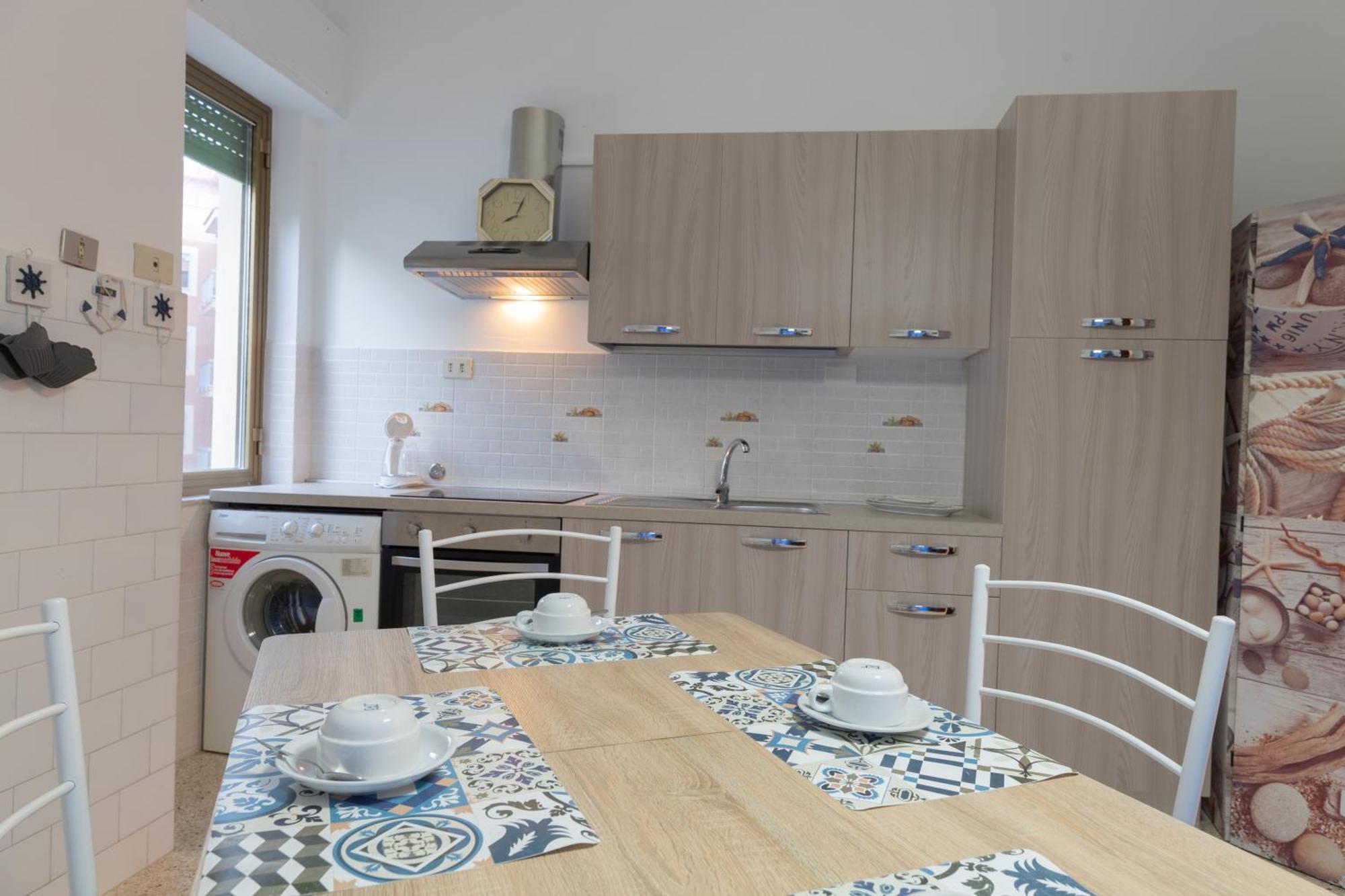 צ'פאלו Vintage Sea House Vicino La Spiaggia Del Lungomare מראה חיצוני תמונה